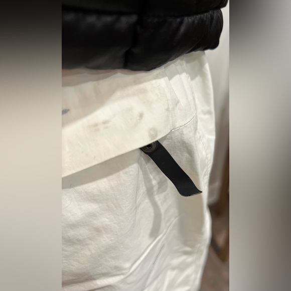 Mountain Hardwear - Picture 8 of 10